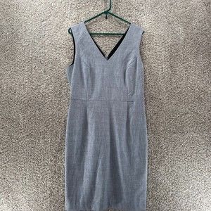 Banana Republic Dress Womens 12 Grey Sleeveless V Neck Casual Preppy Plus V Back